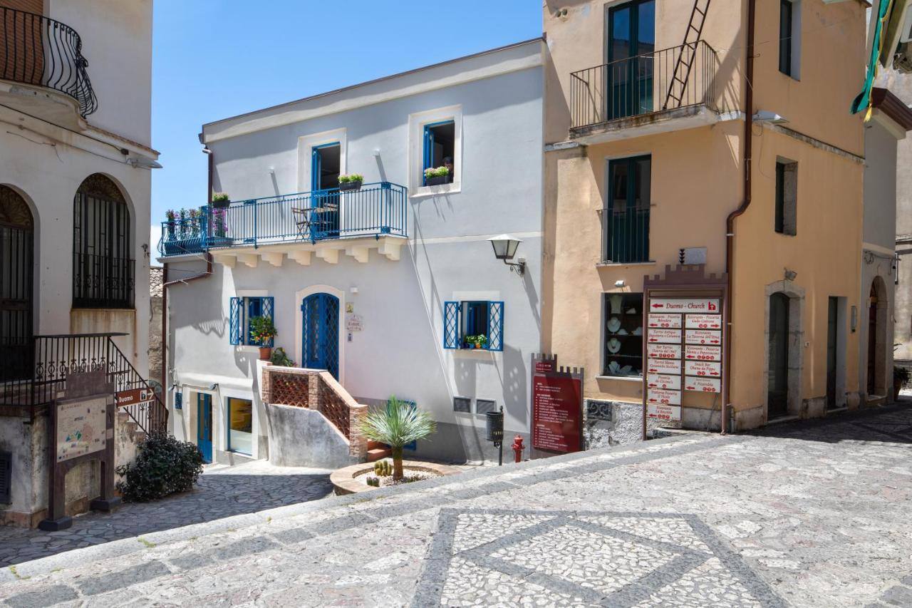 Casa Blandano B&B คาสเตลโมลา ภายนอก รูปภาพ