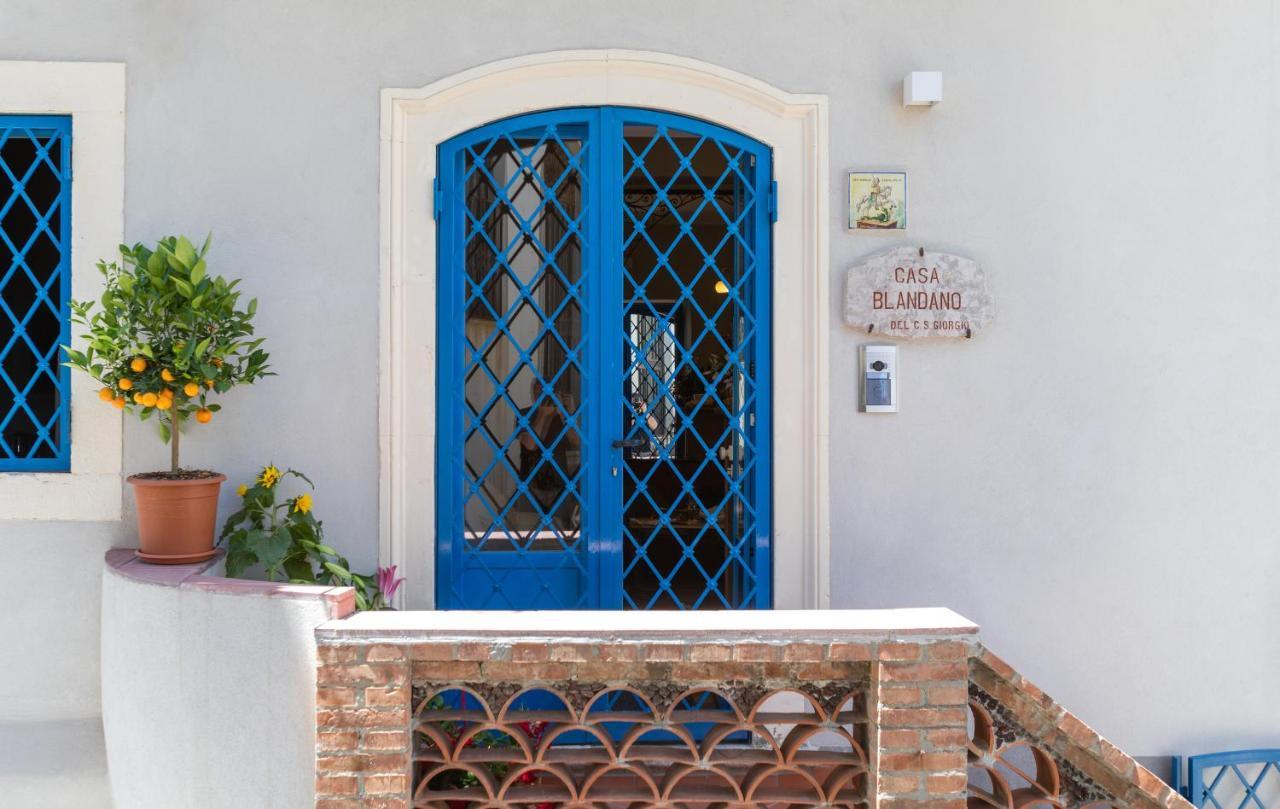 Casa Blandano B&B คาสเตลโมลา ภายนอก รูปภาพ