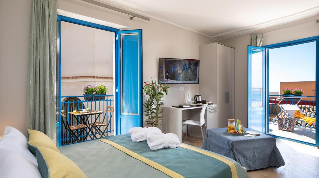 Casa Blandano B&B คาสเตลโมลา ภายนอก รูปภาพ