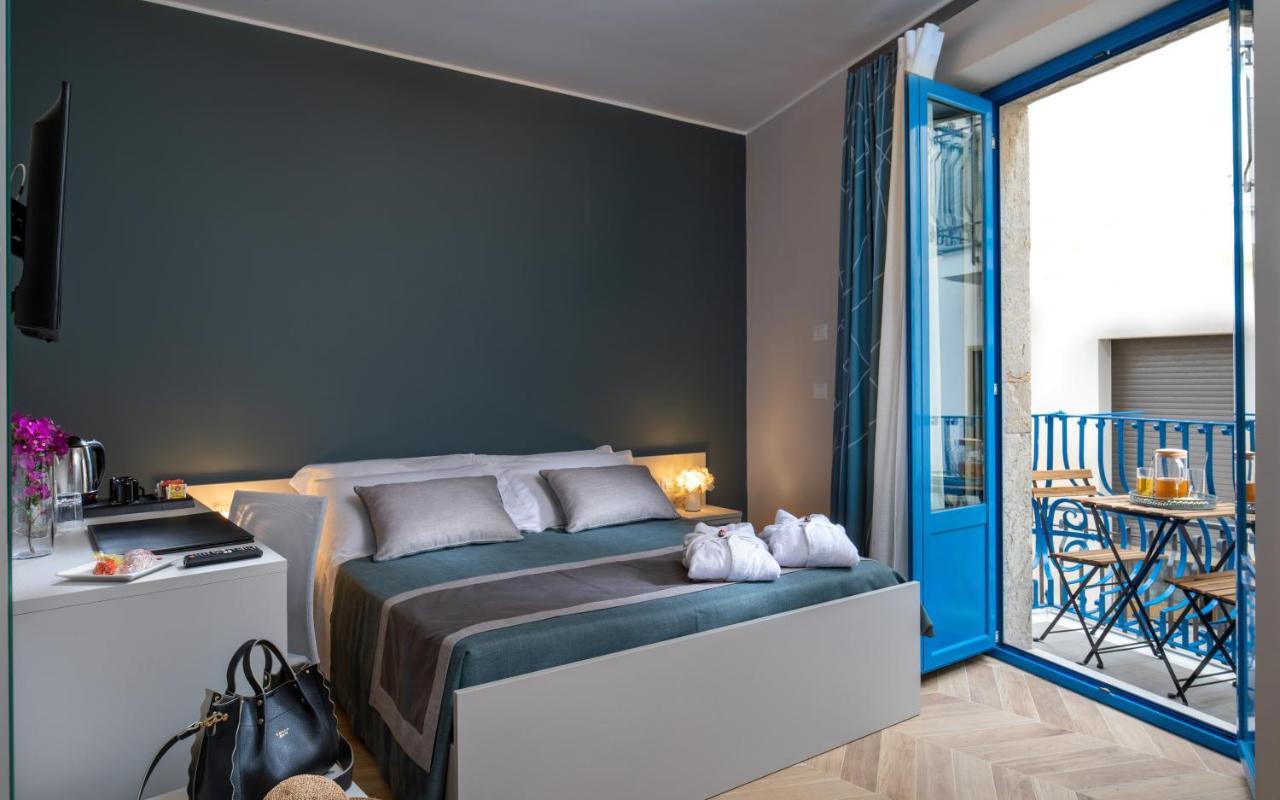 Casa Blandano B&B คาสเตลโมลา ภายนอก รูปภาพ