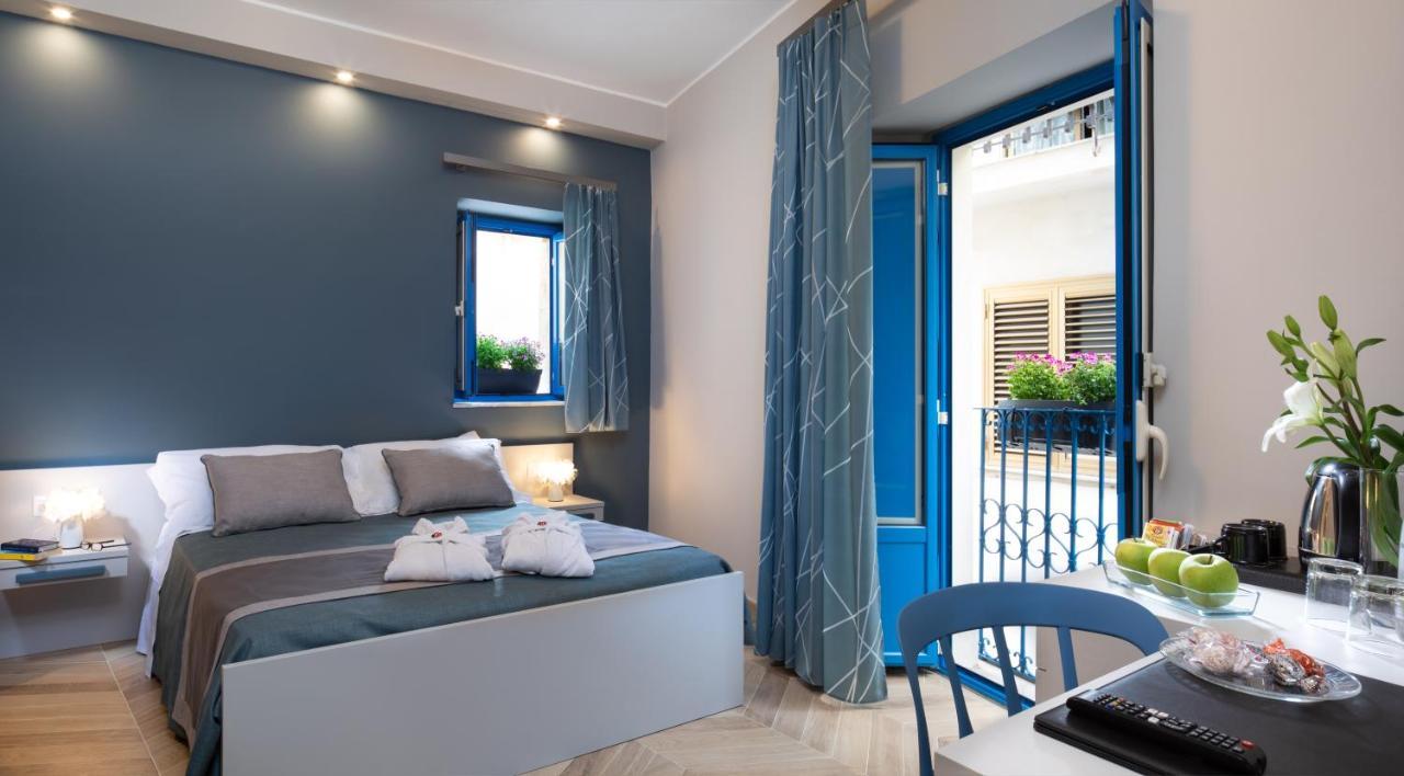 Casa Blandano B&B คาสเตลโมลา ภายนอก รูปภาพ